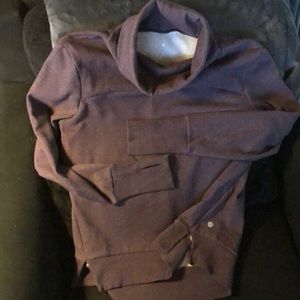 New twist to a comfy sweatshirt 💜